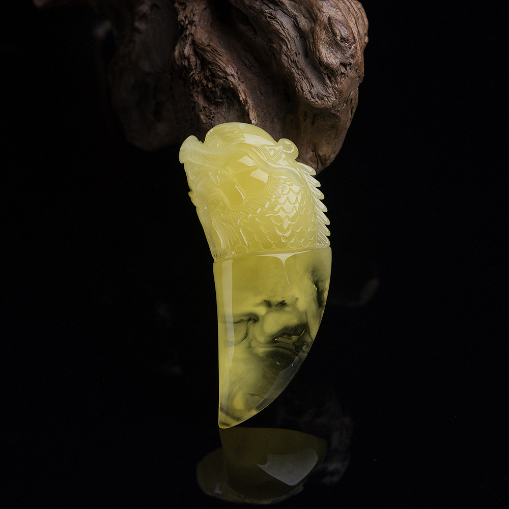 鸡油黄金绞蜜龙牙吊坠-红掌柜