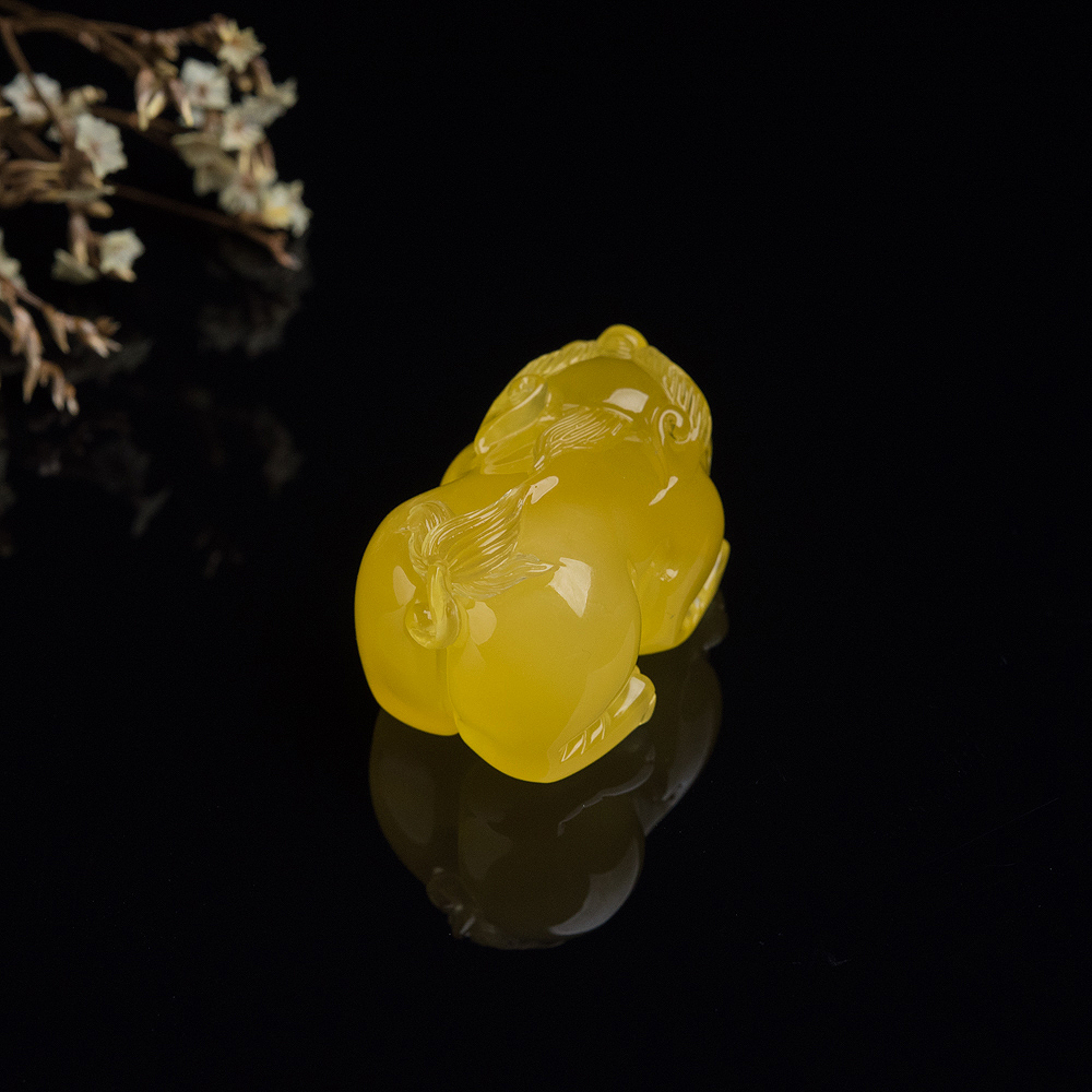 天然鸡油黄蜜蜡貔貅吊坠-红掌柜