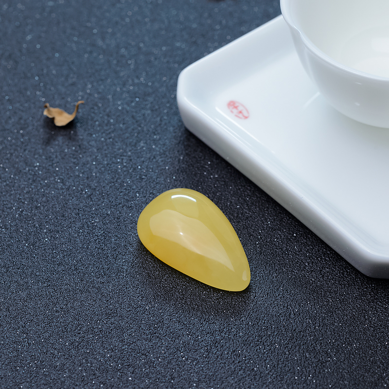 鸡油黄蜜蜡水滴吊坠-红掌柜