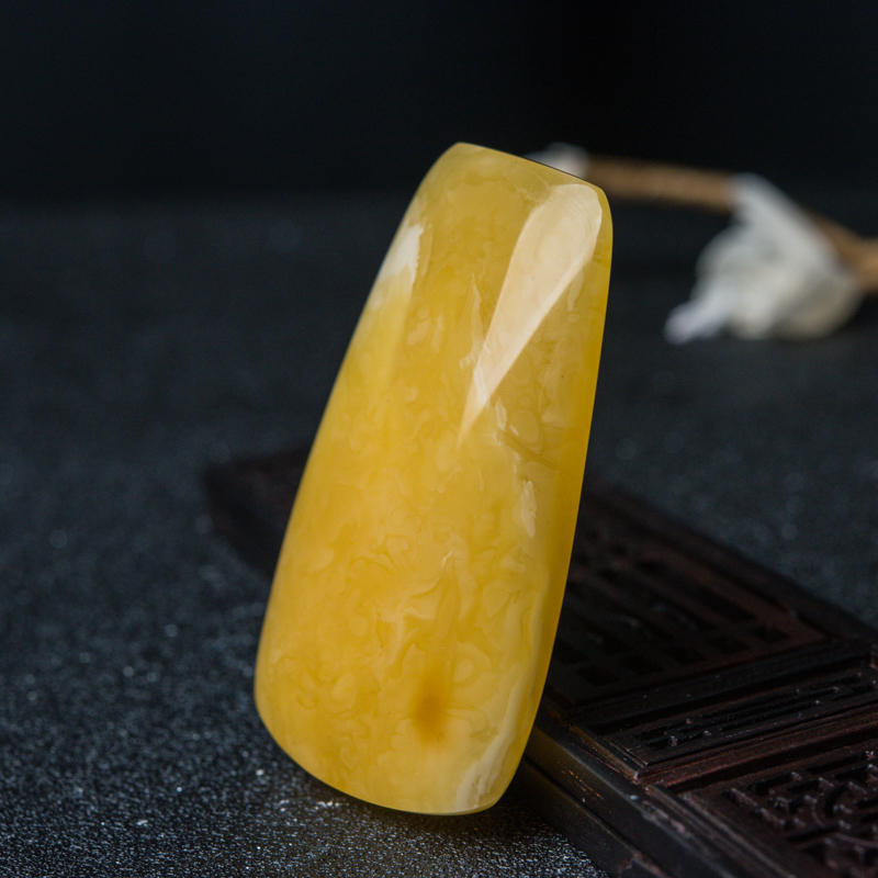 波罗的海蜜蜡无事牌吊坠-红掌柜