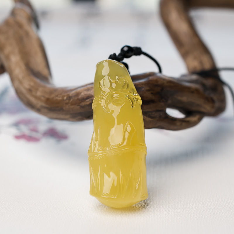 鸡油黄蜜蜡知足常乐吊坠-红掌柜