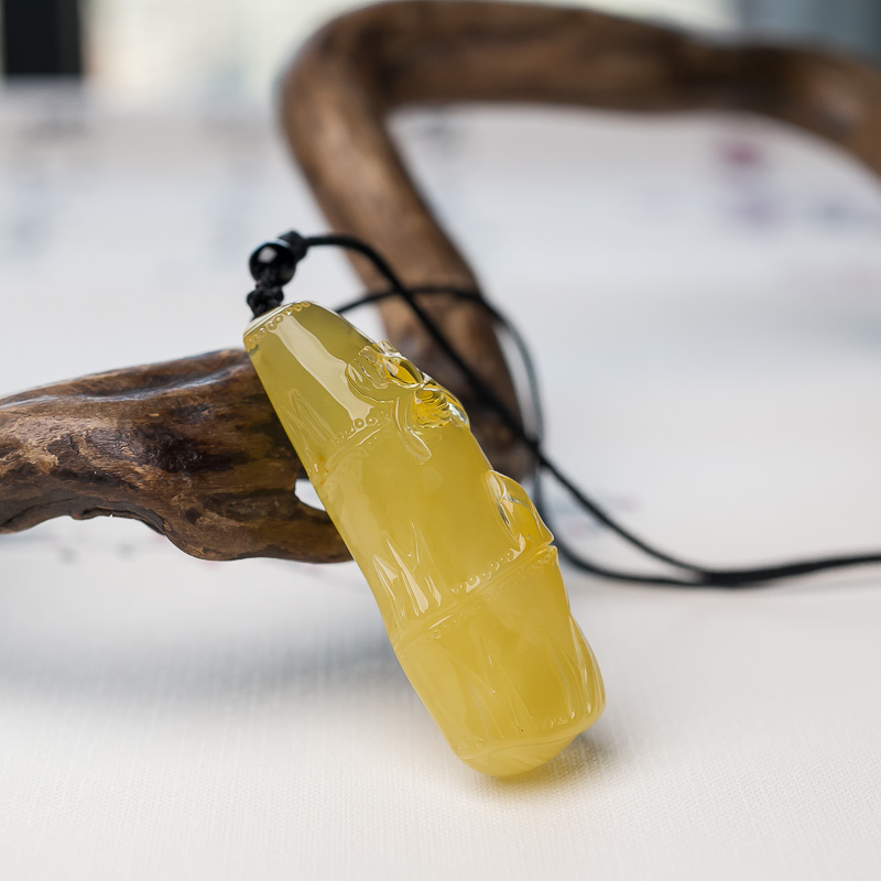 天然鸡油黄蜜蜡知足常乐吊坠-红掌柜