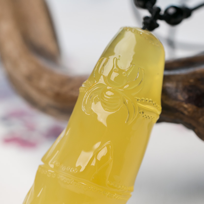 鸡油黄蜜蜡知足常乐挂件-红掌柜