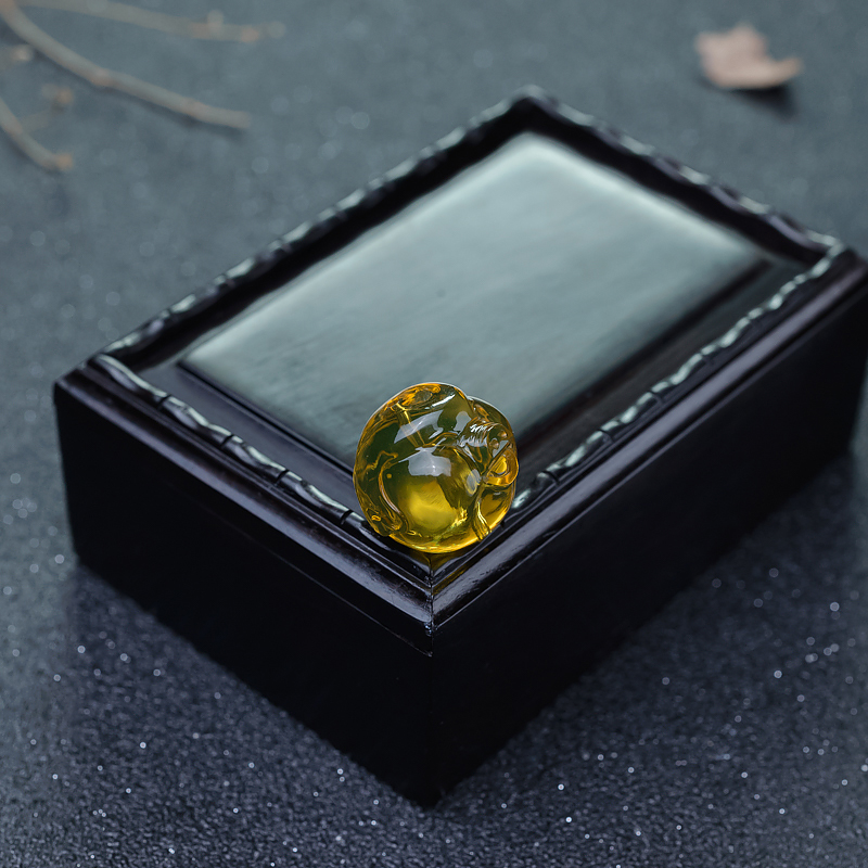 天然蓝珀猪圆珠-红掌柜