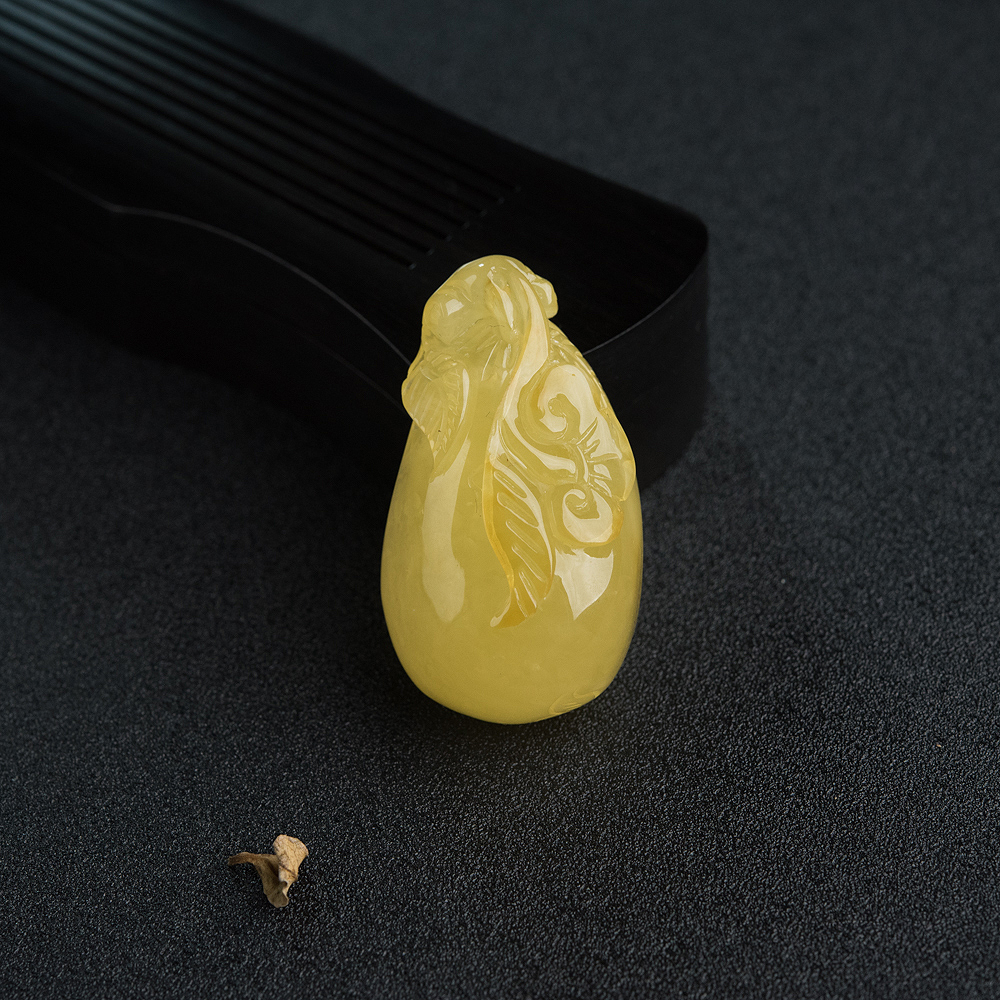 鸡油黄蜜蜡福瓜吊坠-红掌柜