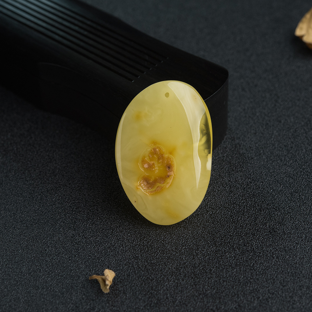 天然蜜蜡鹰头吊坠-红掌柜