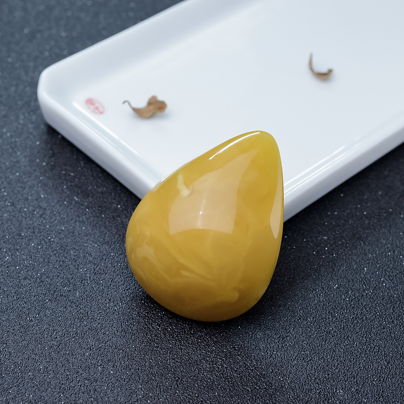 蜜蜡水滴吊坠-红掌柜