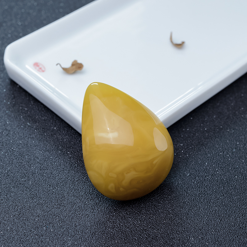 鸡油黄蜜蜡吊坠-红掌柜