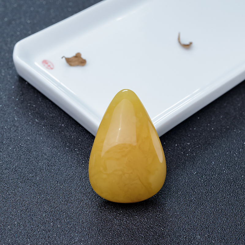 鸡油黄蜜蜡水滴吊坠-红掌柜