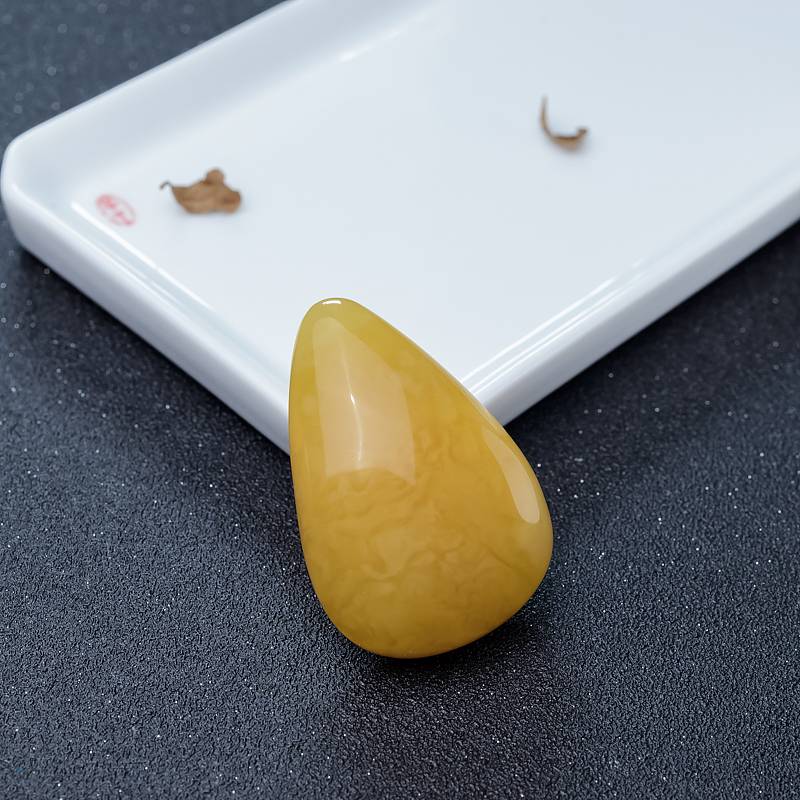 鸡油黄蜜蜡吊坠-红掌柜