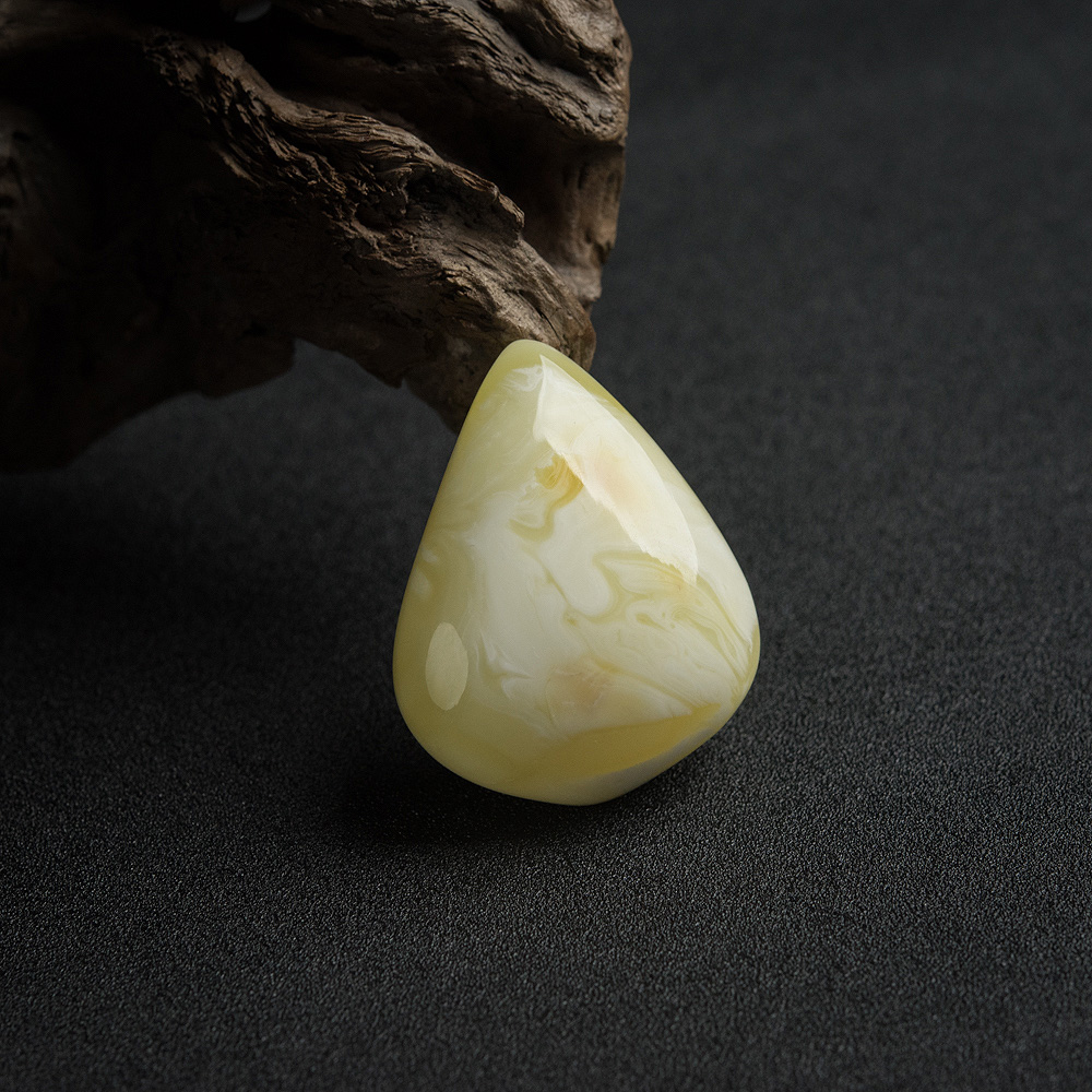 蜜蜡随形吊坠-红掌柜