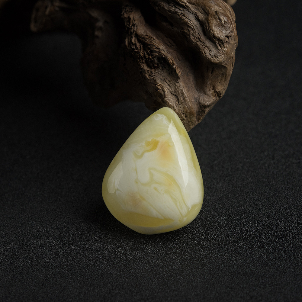 天然蜜蜡随形吊坠-红掌柜