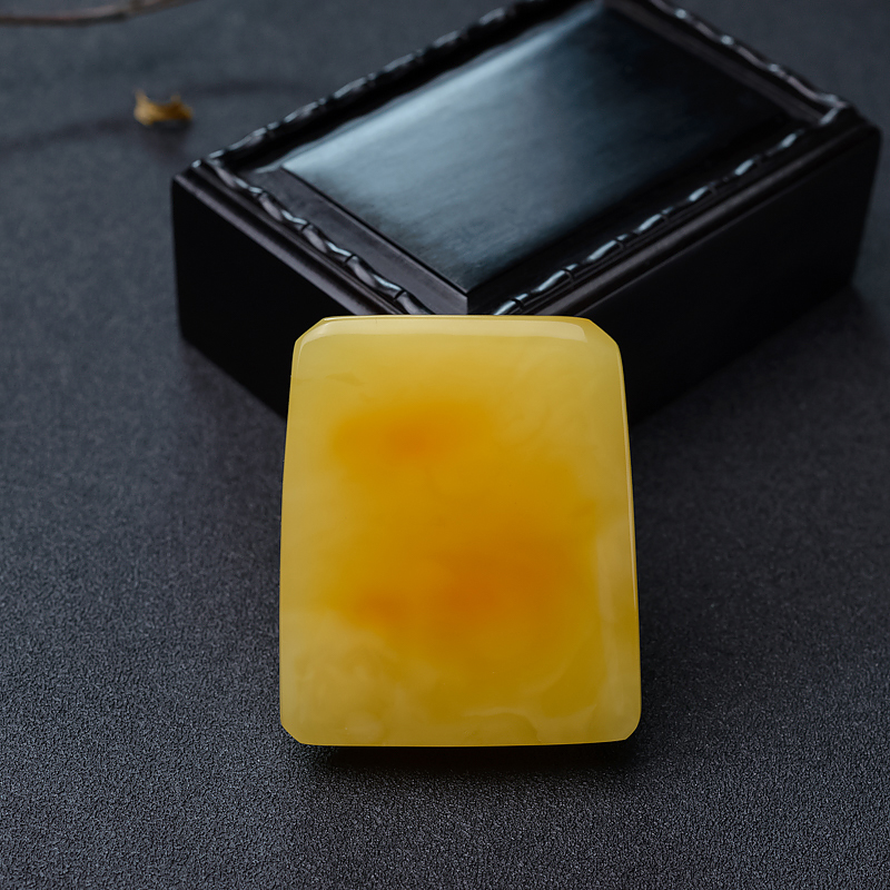 蜜蜡无事牌-红掌柜