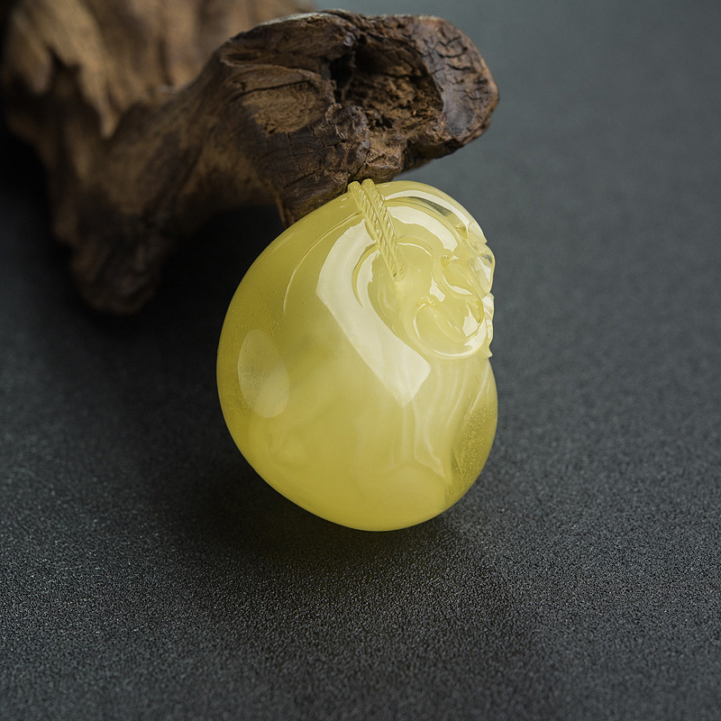 鸡油黄蜜蜡钱袋吊坠-红掌柜