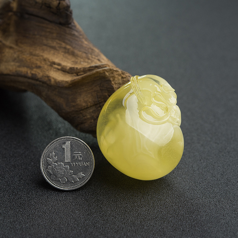 鸡油黄蜜蜡钱袋挂件-红掌柜