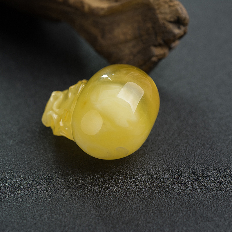 波罗的海金绞蜜蜡钱袋吊坠-红掌柜