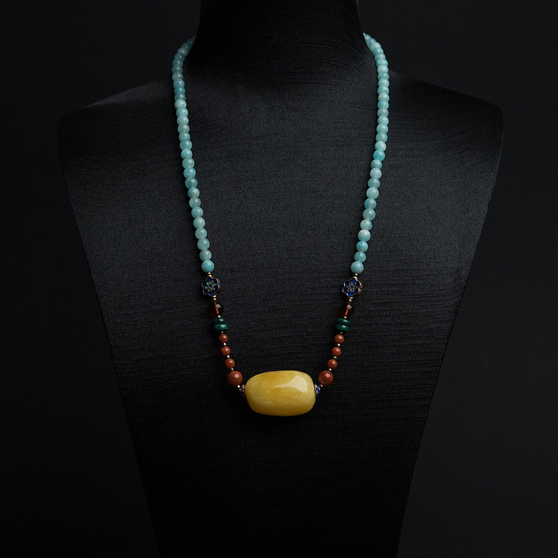 鸡油黄蜜蜡随形锁骨链-红掌柜