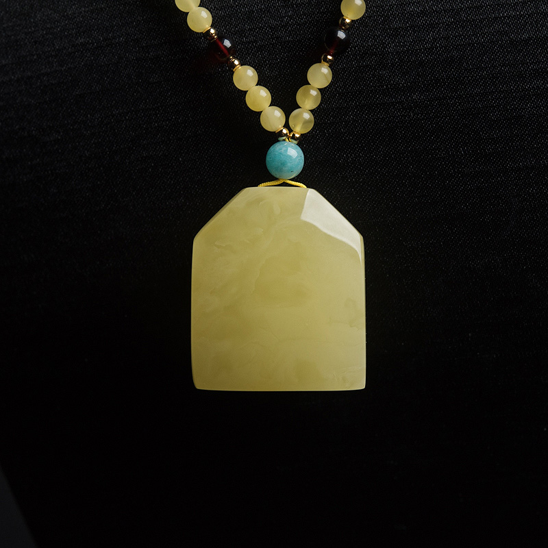 鸡油黄蜜蜡方牌项链-红掌柜