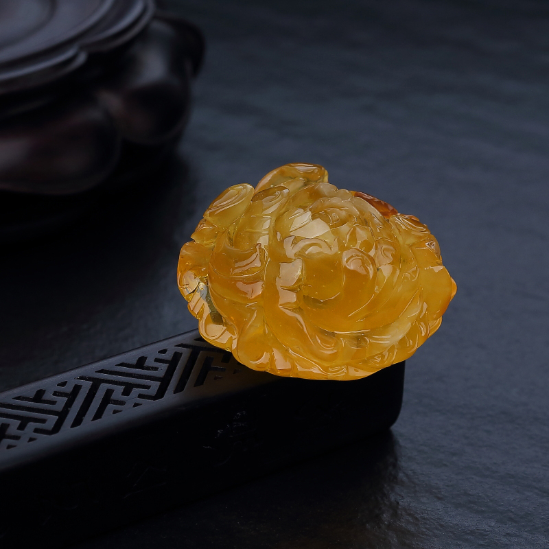 波罗的海天然鸡油黄牡丹花吊坠-红掌柜