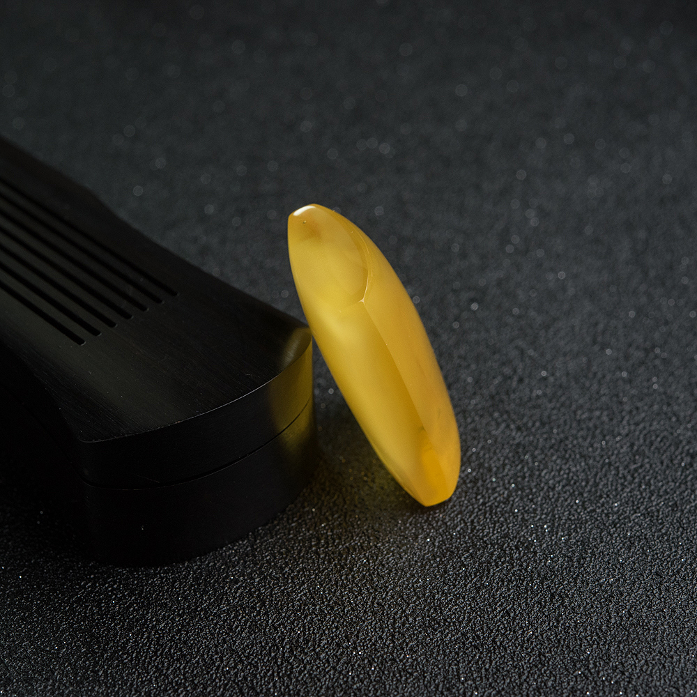 波罗的海蜜蜡无事牌吊坠-红掌柜