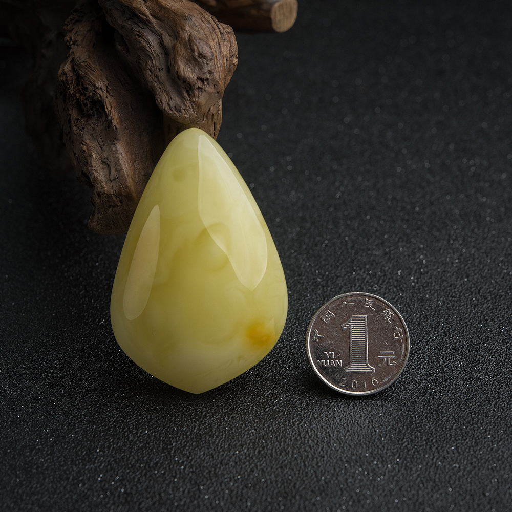 波罗的海蜜蜡随形吊坠-红掌柜