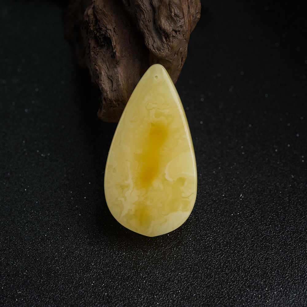 波罗的海鸡油黄蜜蜡随形吊坠-红掌柜