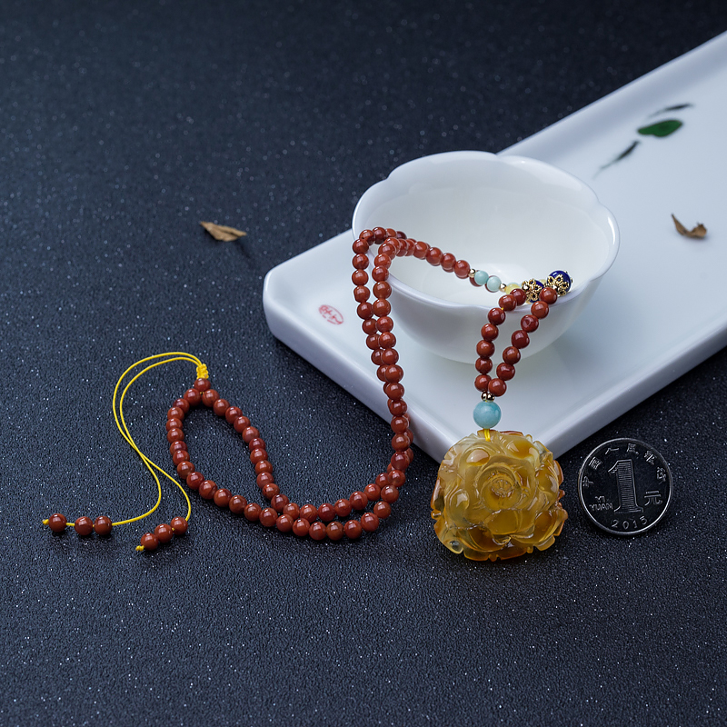 俏色蜜蜡牡丹花吊坠-红掌柜