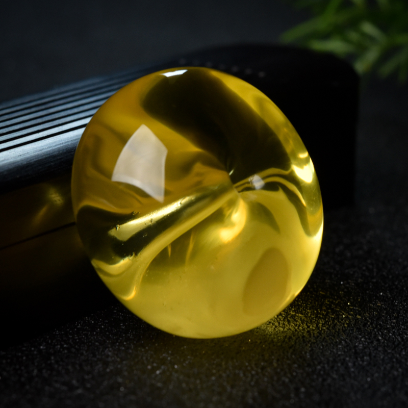 鸡油黄金绞蜜吊坠-红掌柜