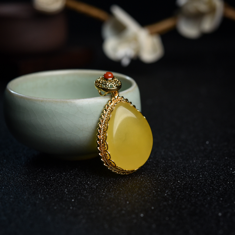 鸡油黄蜜蜡水滴吊坠-红掌柜