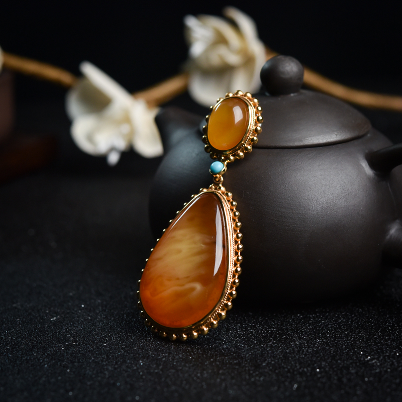 银镶金绞蜜水滴吊坠-红掌柜