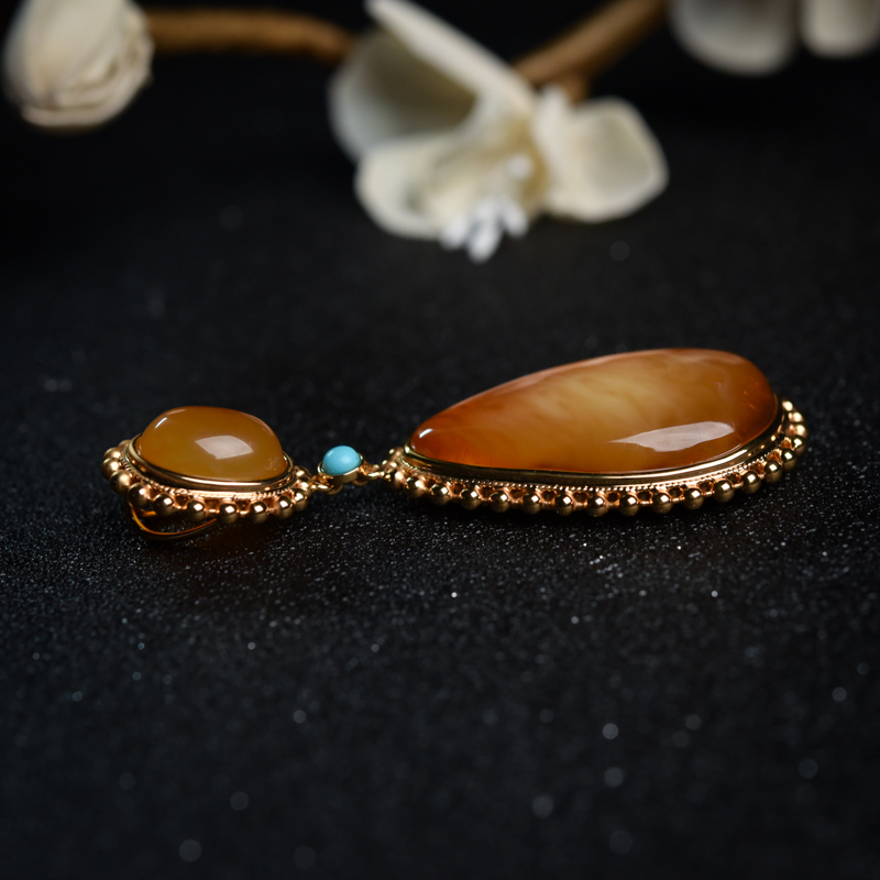 蜜蜡水滴吊坠-红掌柜