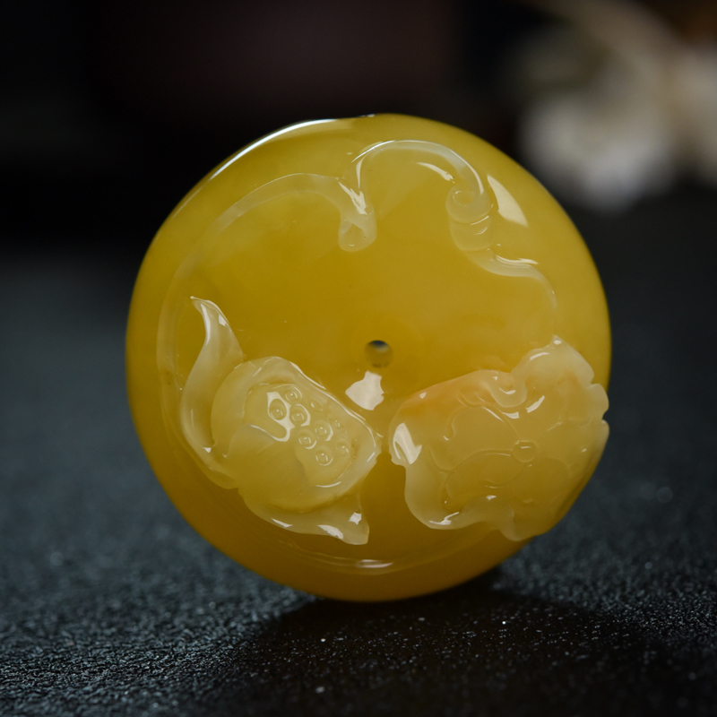 蜜蜡幸福连连平安扣吊坠-红掌柜