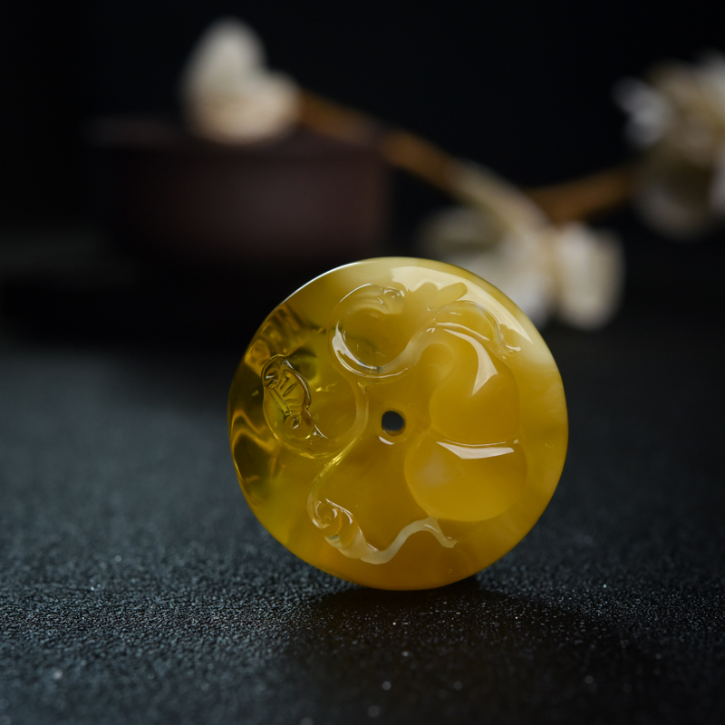 鸡油黄金绞蜜葫芦平安扣吊坠-红掌柜