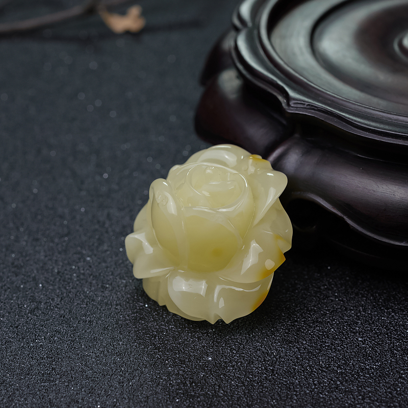 蜜蜡玫瑰花吊坠-红掌柜