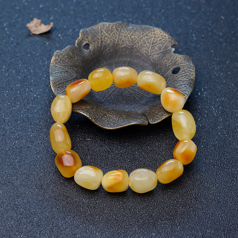 俏色蜜蜡随形手串-红掌柜