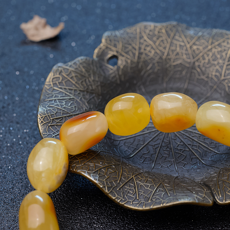 俏色蜜蜡手串-红掌柜