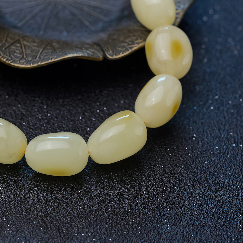 浅黄蜜蜡手串-红掌柜