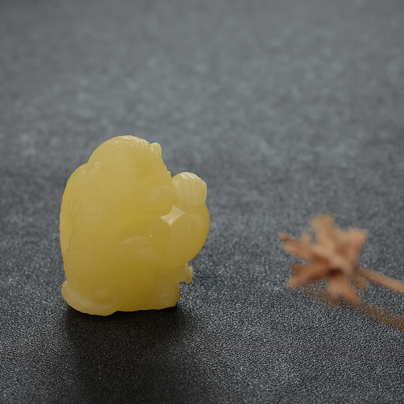 柠檬黄蜜蜡摆件-红掌柜