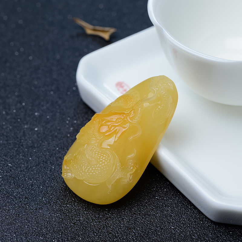 蜜蜡龙吊坠-红掌柜