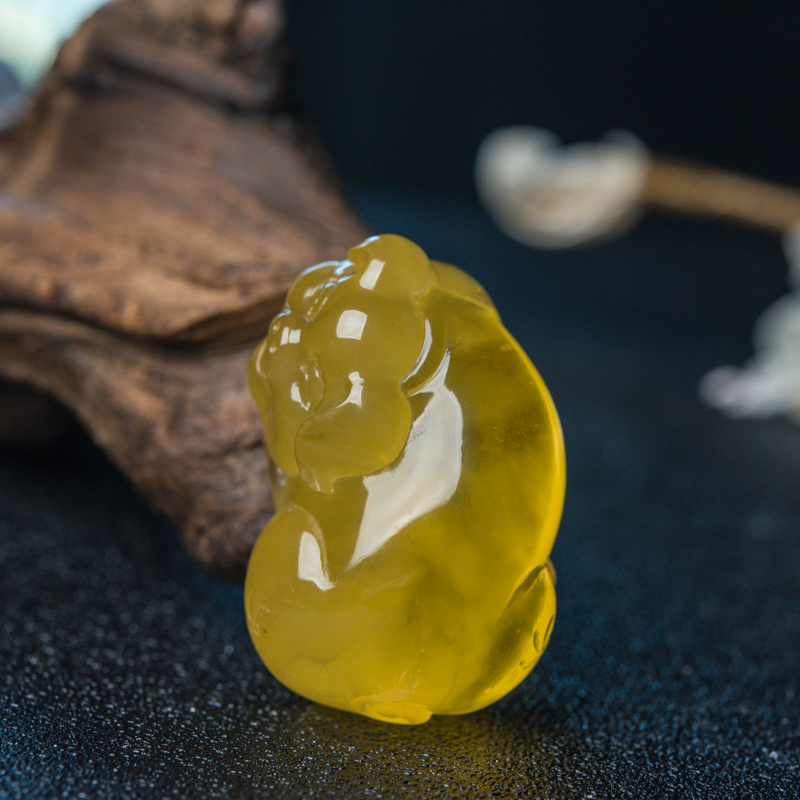 波罗的海天然金绞蜜招财猪吊坠-红掌柜