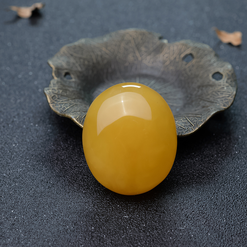 鸡油黄蜜蜡随形吊坠-红掌柜