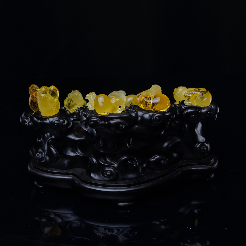 波罗的海蜜蜡十二生肖摆件-红掌柜