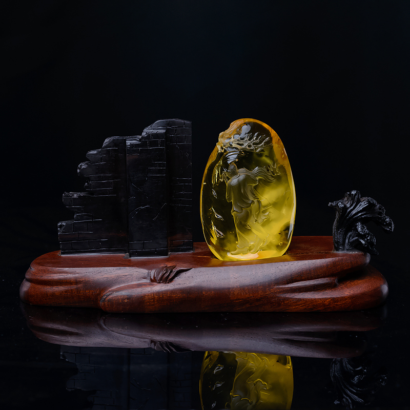 鸡油黄金绞蜜风雨同程摆件-红掌柜