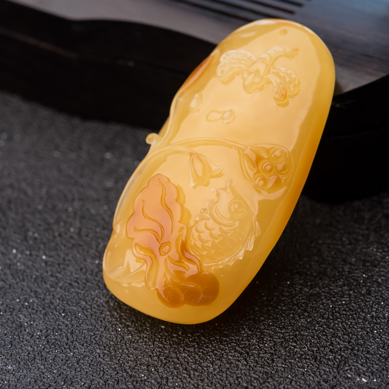 波罗的海天然鸡油黄蜜蜡吊坠-红掌柜