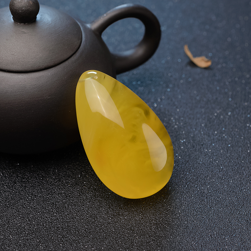 天然金绞蜜随形吊坠-红掌柜