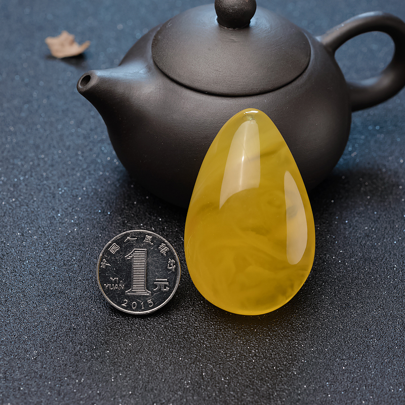 鸡油黄金绞蜜随形挂坠-红掌柜