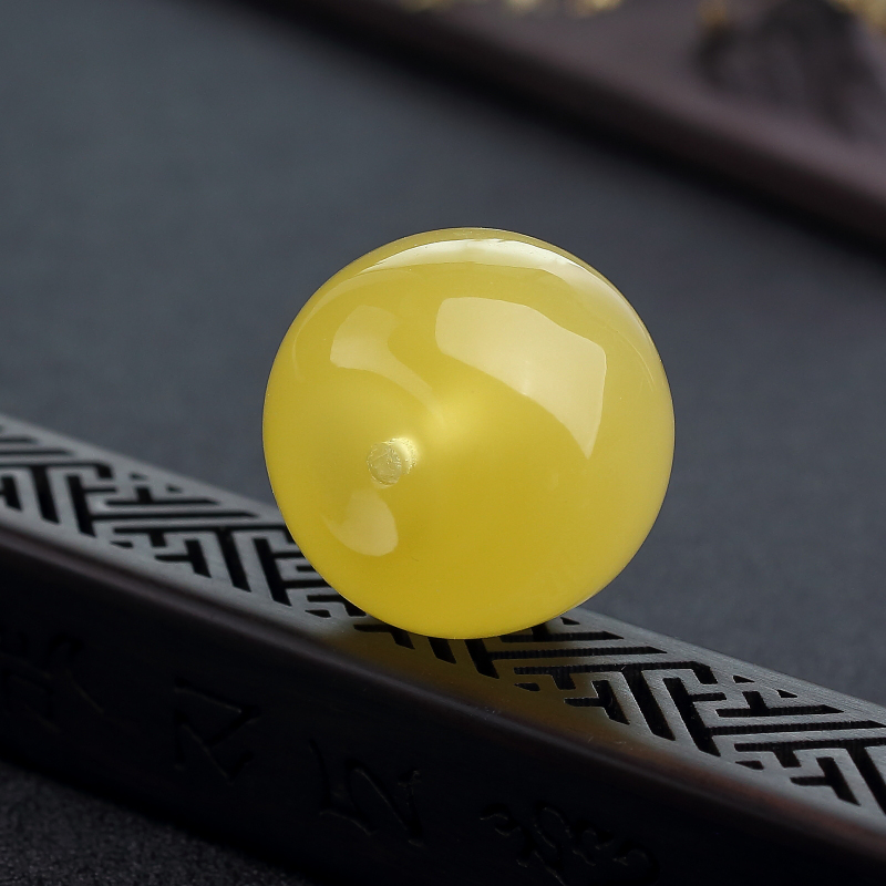 鸡油黄金绞蜜吊坠-红掌柜