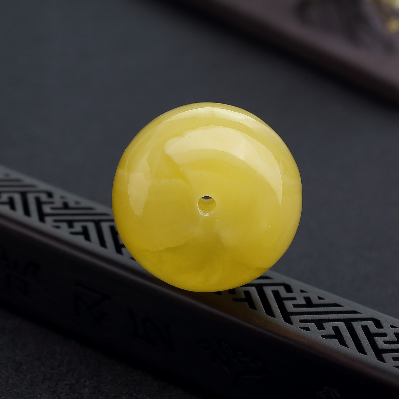 鸡油黄蜜蜡苹果珠吊坠-红掌柜