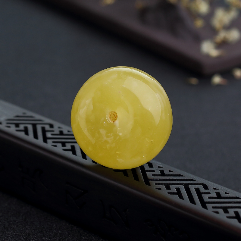 鸡油黄蜜蜡平安扣-红掌柜