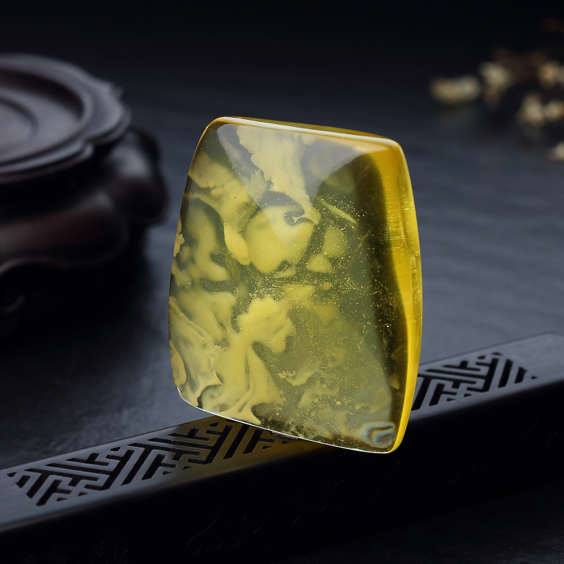 天然鸡油黄金绞蜜无事牌吊坠-红掌柜